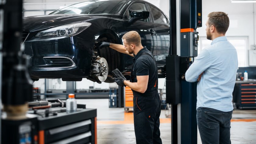 Ostueelne auto kontroll tehnilise kontrolli ja Autoco garantiiga
