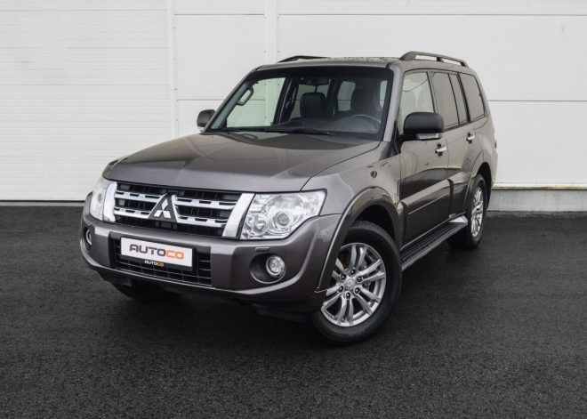 Mitsubishi Pajero 2012 – põhifoto