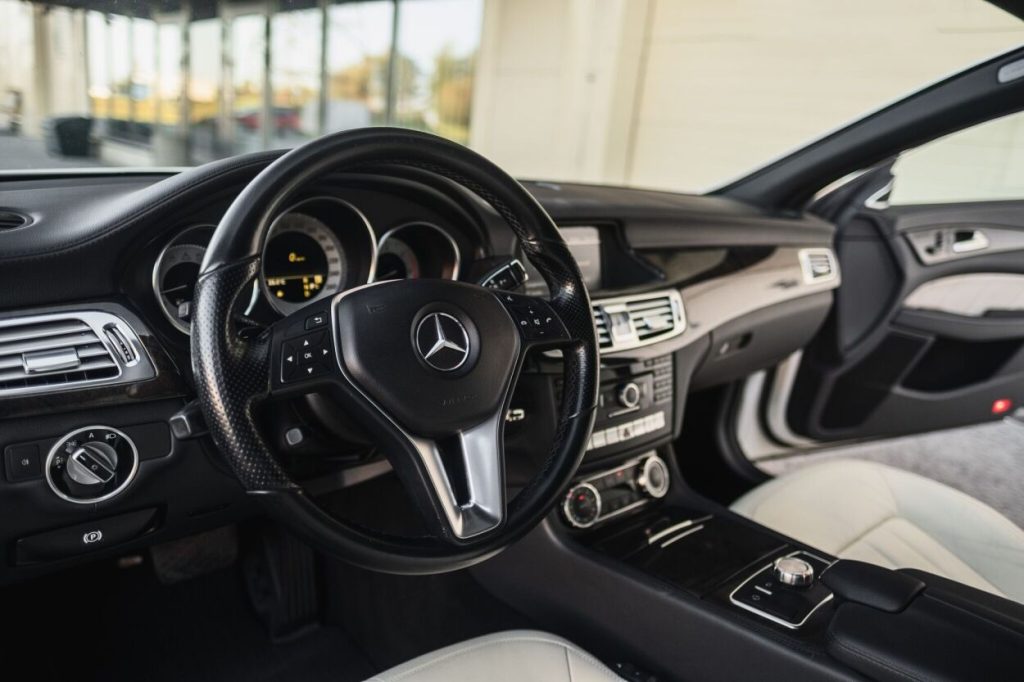 Mercedes-Benz CLS-klass: CLS 350 2011 – фото 16