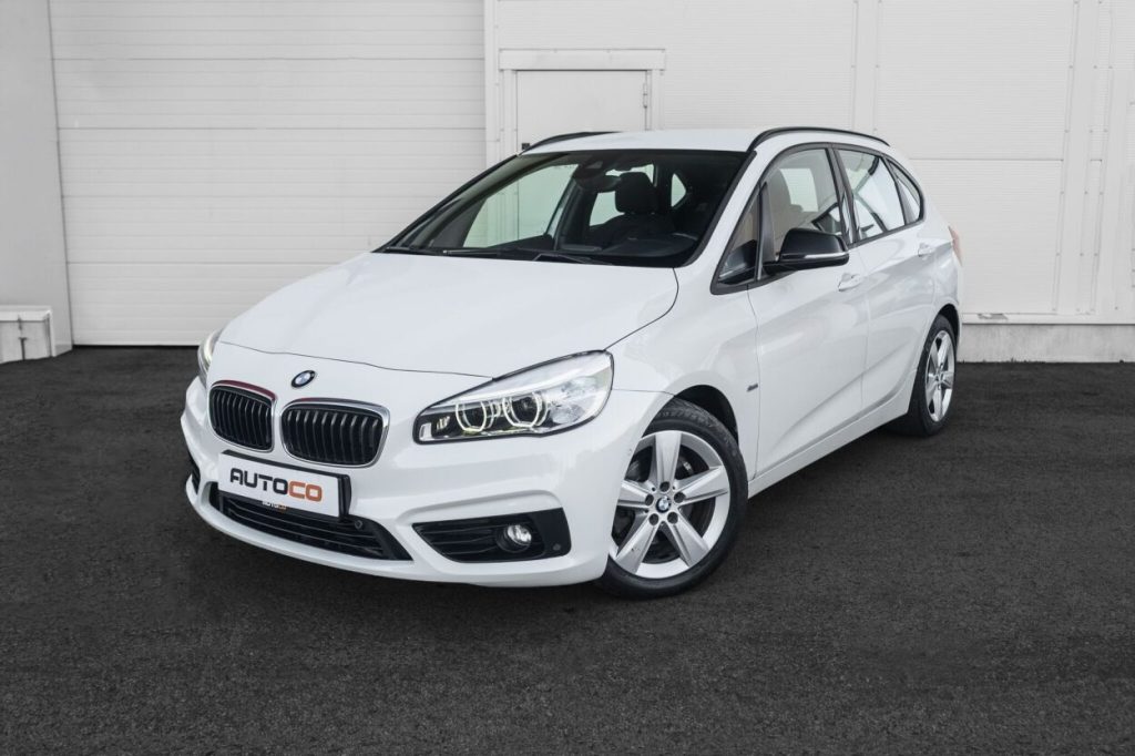 BMW 2. seeria: 218 2016 – main photo