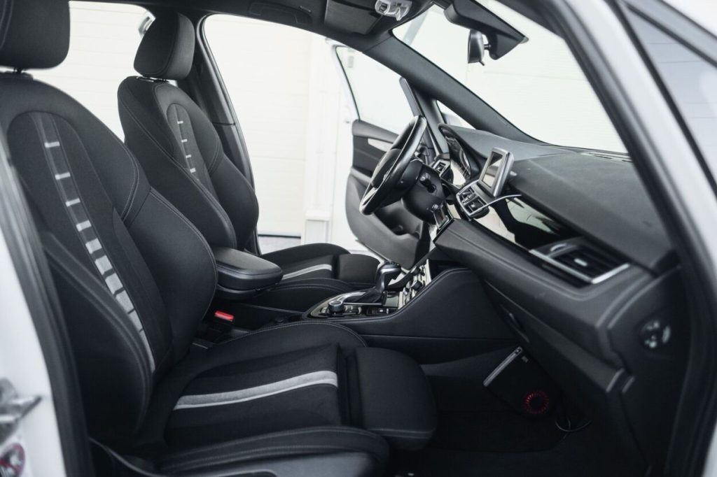 BMW 2. seeria: 218 2016 – photo 10
