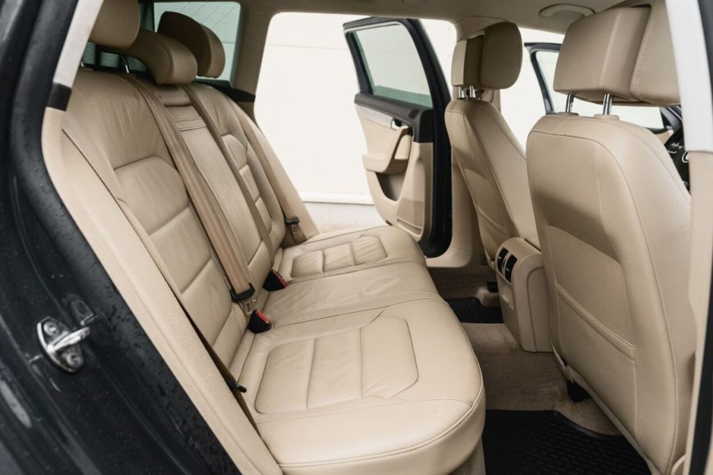 Volkswagen Passat 2011 – foto 11