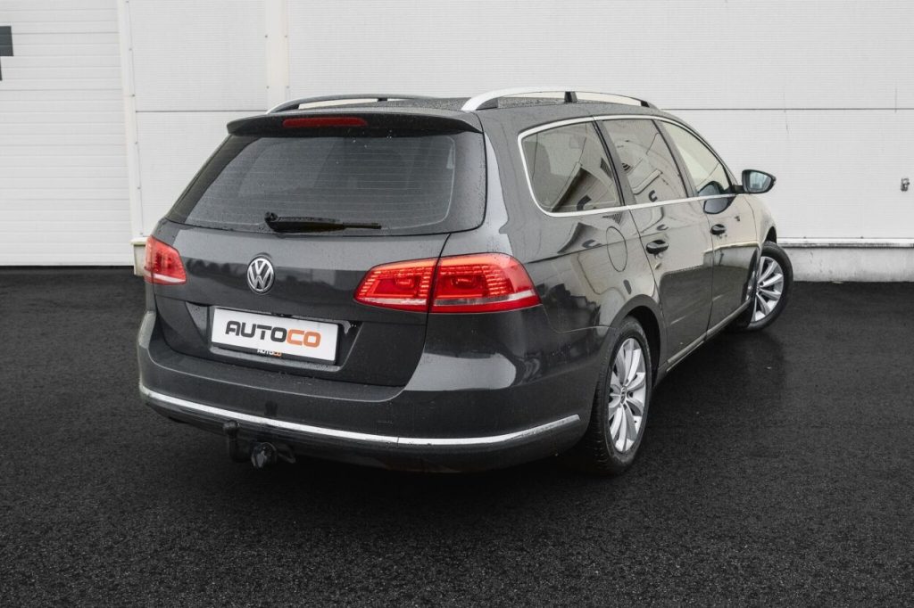 Volkswagen Passat 2011 – foto 8