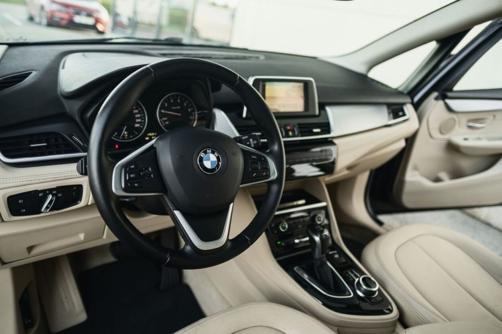 BMW 2. seeria: 225 2016 – photo 15